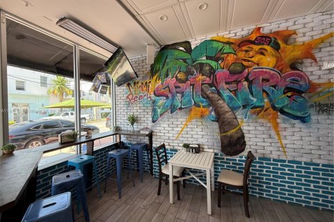 Propiedad comercial en venta en Miami Beach, Florida № 1756305 - foto 4