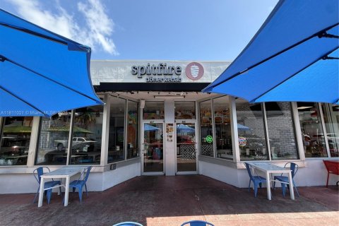 Propiedad comercial en venta en Miami Beach, Florida № 1756305 - foto 1
