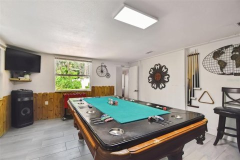 House in Tampa, Florida 8 bedrooms, 299.52 sq.m. № 1852914 - photo 19