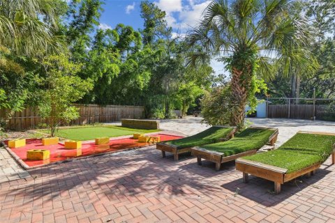 House in Tampa, Florida 8 bedrooms, 299.52 sq.m. № 1852914 - photo 20