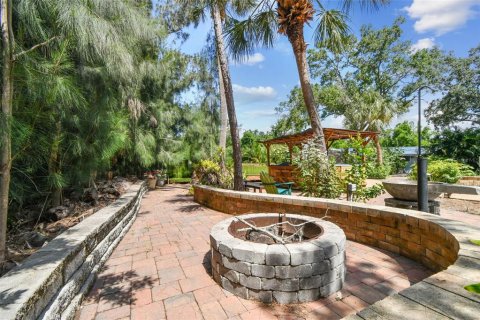 House in Tampa, Florida 8 bedrooms, 299.52 sq.m. № 1852914 - photo 26