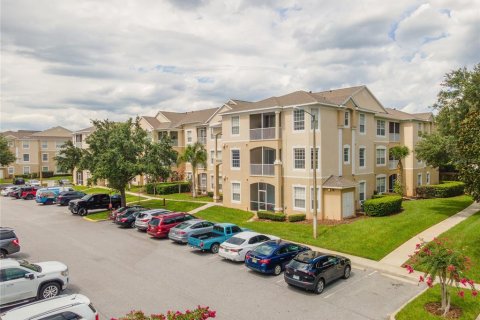 Copropriété à vendre à Kissimmee, Floride: 3 chambres, 117.8 m2 № 2377488 - photo 2