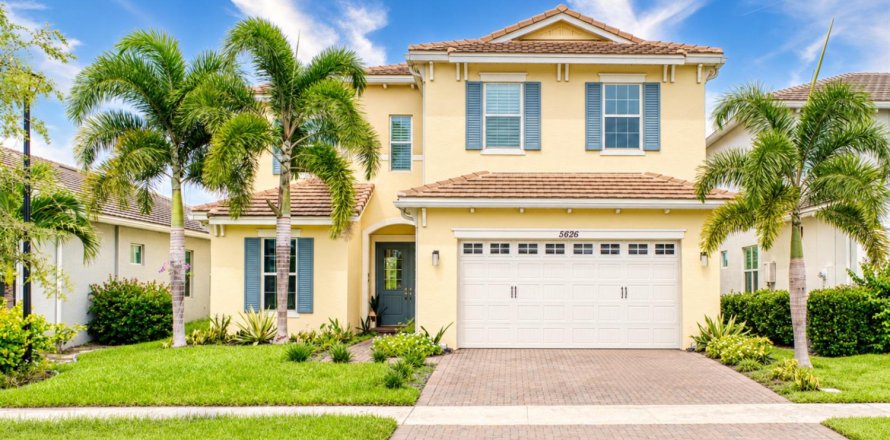 Villa ou maison à Westlake, Floride 4 chambres, 291.9 m2 № 2413258