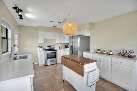 Villa ou maison à louer à Sanford, Floride: 2 chambres, 141.21 m2 № 1904430 - photo 11