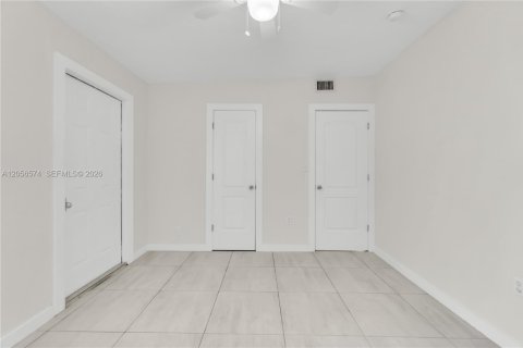 House in Fort Lauderdale, Florida 3 bedrooms, 98.76 sq.m. № 2276013 - photo 20