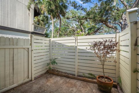 Condo in Sarasota, Florida, 2 bedrooms  № 1534238 - photo 20