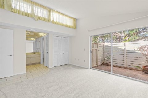 Condo in Sarasota, Florida, 2 bedrooms  № 1534238 - photo 16