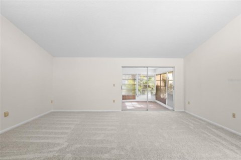 Condo in Sarasota, Florida, 2 bedrooms  № 1534238 - photo 13