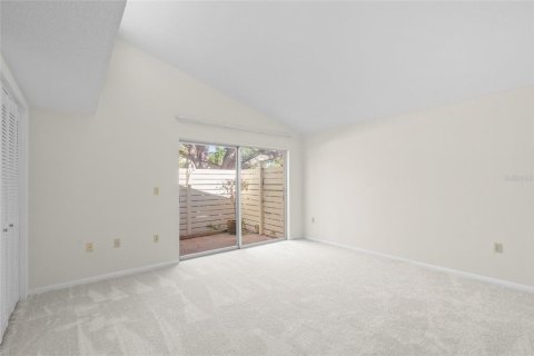 Condo in Sarasota, Florida, 2 bedrooms  № 1534238 - photo 18