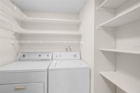 Condo in Sarasota, Florida, 2 bedrooms  № 1534238 - photo 27