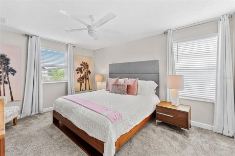 Villa ou maison à vendre à Davenport, Floride: 7 chambres, 373.37 m2 № 2322513 - photo 14