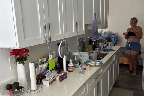 Снять в аренду кондоминиум в Халландейл-Бич, Флорида 1 спальня, 61.13м2, № 1977549 - фото 6