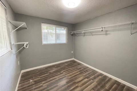 House in Fort Meade, Florida 3 bedrooms, 146.88 sq.m. № 2155379 - photo 12