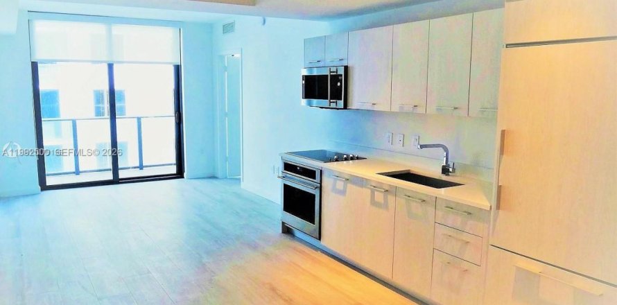 Кондоминиум с 1 спальней в Майами, Флорида № 2055583