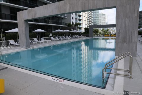 Снять в аренду кондоминиум в Майами, Флорида 1 спальня, 63.55м2, № 2055583 - фото 25