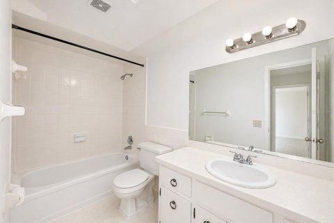 Villa ou maison à louer à Winter Haven, Floride: 3 chambres, 154.59 m2 № 2115827 - photo 21