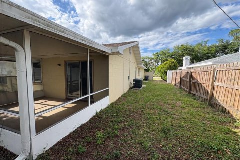 Villa ou maison à louer à Winter Haven, Floride: 3 chambres, 154.59 m2 № 2115827 - photo 26