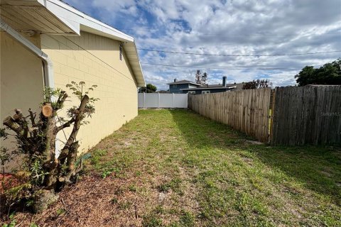 Villa ou maison à louer à Winter Haven, Floride: 3 chambres, 154.59 m2 № 2115827 - photo 25