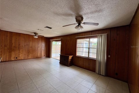 Villa ou maison à louer à Winter Haven, Floride: 3 chambres, 154.59 m2 № 2115827 - photo 12
