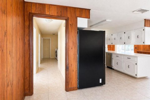 Villa ou maison à louer à Winter Haven, Floride: 3 chambres, 154.59 m2 № 2115827 - photo 9