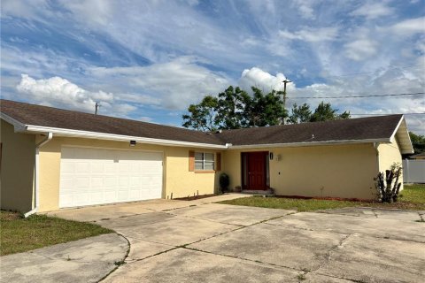 Villa ou maison à louer à Winter Haven, Floride: 3 chambres, 154.59 m2 № 2115827 - photo 7