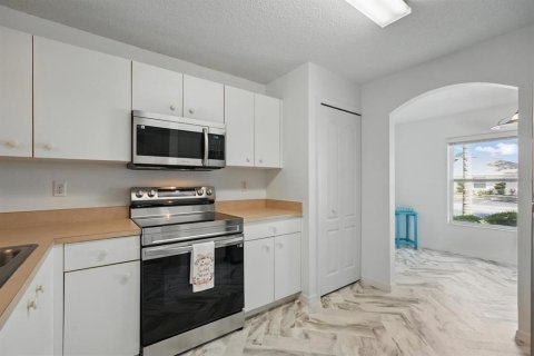 Townhouse in Port Orange, Florida 2 bedrooms, 128.11 sq.m. № 1691011 - photo 11