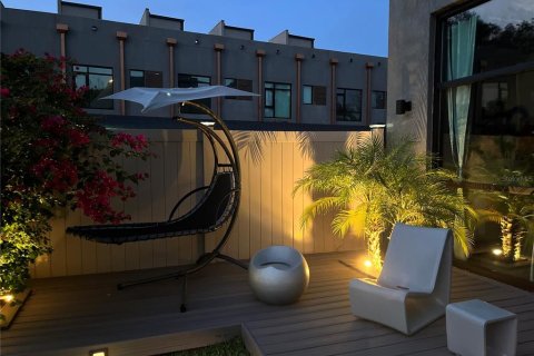 Adosado en alquiler en Tampa, Florida, 3 dormitorios, 149.85 m2 № 1870496 - foto 10