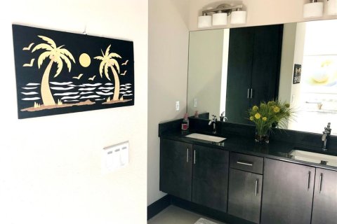 Adosado en alquiler en Tampa, Florida, 3 dormitorios, 149.85 m2 № 1870496 - foto 13