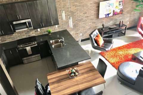 Adosado en alquiler en Tampa, Florida, 3 dormitorios, 149.85 m2 № 1870496 - foto 6