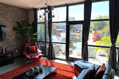 Adosado en alquiler en Tampa, Florida, 3 dormitorios, 149.85 m2 № 1870496 - foto 7