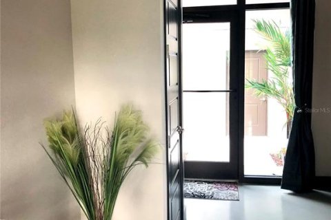 Adosado en alquiler en Tampa, Florida, 3 dormitorios, 149.85 m2 № 1870496 - foto 4