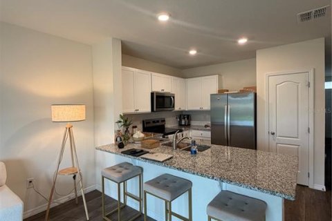 Touwnhouse à louer à Davenport, Floride: 3 chambres, 138.24 m2 № 2413737 - photo 8