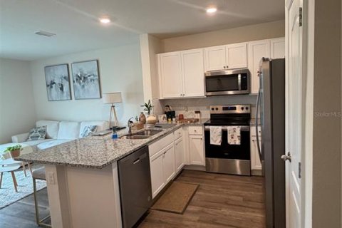 Touwnhouse à louer à Davenport, Floride: 3 chambres, 138.24 m2 № 2413737 - photo 6
