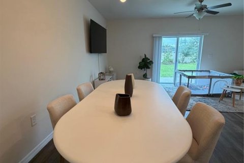 Touwnhouse à louer à Davenport, Floride: 3 chambres, 138.24 m2 № 2413737 - photo 17