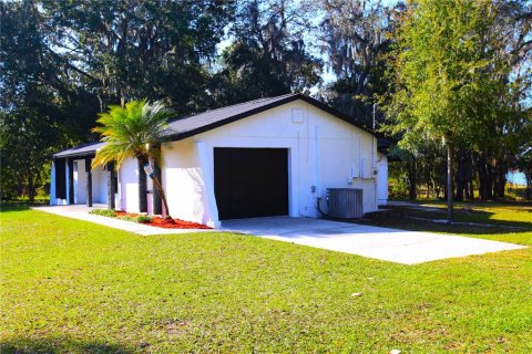 Villa ou maison à vendre à Wesley Chapel, Floride: 3 chambres, 160.72 m2 № 2105775 - photo 13