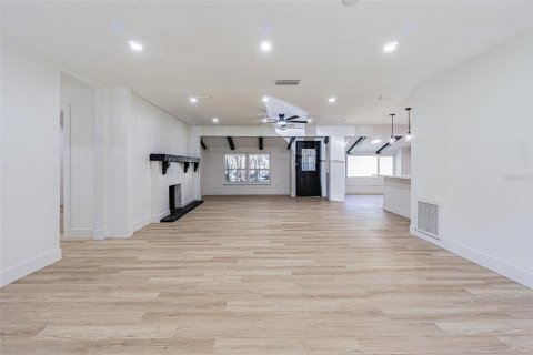 Villa ou maison à vendre à Wesley Chapel, Floride: 3 chambres, 160.72 m2 № 2105775 - photo 27