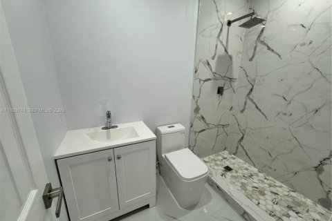 Купить виллу или дом в Помпано-Бич, Флорида 3 спальни, 82.96м2, № 1997048 - фото 9