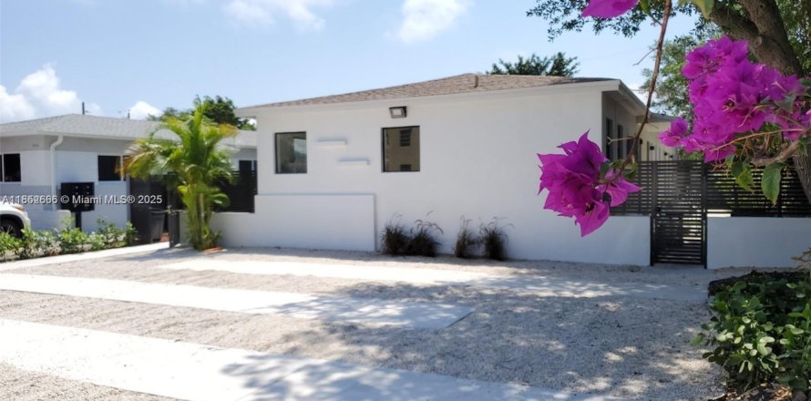 Propiedad comercial en Miami, Florida 214.14 m2 № 1859184
