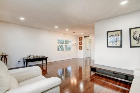 Condominio en venta en Delray Beach, Florida, 1 dormitorio, 70.61 m2 № 2154991 - foto 5