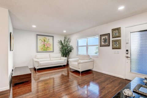 Condominio en venta en Delray Beach, Florida, 1 dormitorio, 70.61 m2 № 2154991 - foto 3