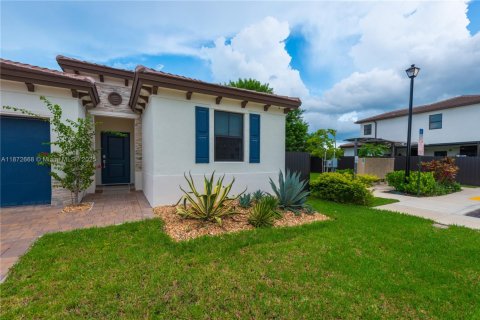 Villa ou maison à vendre à Miami, Floride: 4 chambres, 176.89 m2 № 1927963 - photo 7