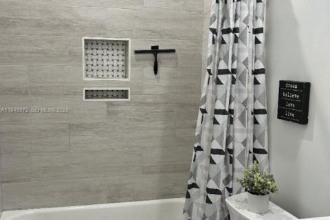 Touwnhouse à vendre à Homestead, Floride: 4 chambres, 161.28 m2 № 2004770 - photo 14