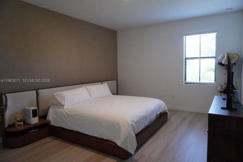 Touwnhouse à louer à Pompano Beach, Floride: 3 chambres, 148.36 m2 № 2026668 - photo 25