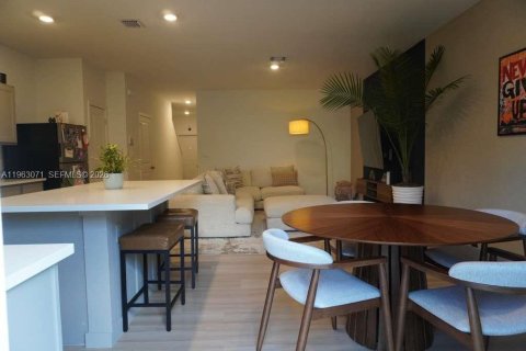 Touwnhouse à Pompano Beach, Floride 3 chambres, 148.36 m2 № 2026668