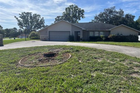 Villa ou maison à Spring Hill, Floride 3 chambres, 164.72 m2 № 2294671