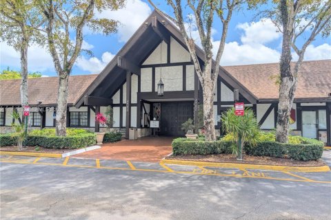 Copropriété à vendre à Lauderhill, Floride: 2 chambres, 117.06 m2 № 2066122 - photo 8