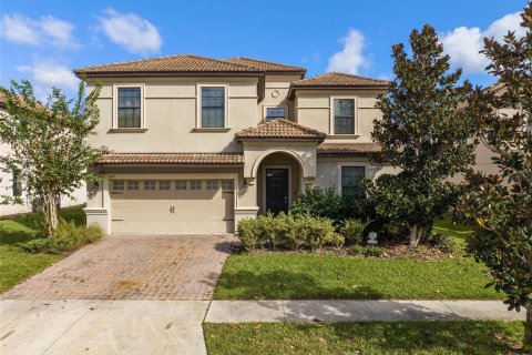 House in Davenport, Florida 8 bedrooms, 363.15 sq.m. № 1916676 - photo 2