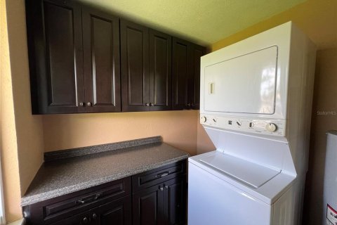 Condominio en alquiler en Punta Gorda, Florida, 2 dormitorios, 97.18 m2 № 2095803 - foto 13