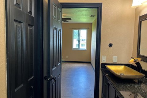 Condominio en alquiler en Punta Gorda, Florida, 2 dormitorios, 97.18 m2 № 2095803 - foto 19
