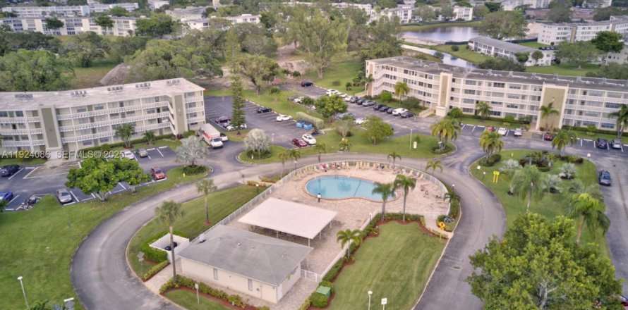 Condo in Deerfield Beach, Florida, 2 bedrooms  № 1982679